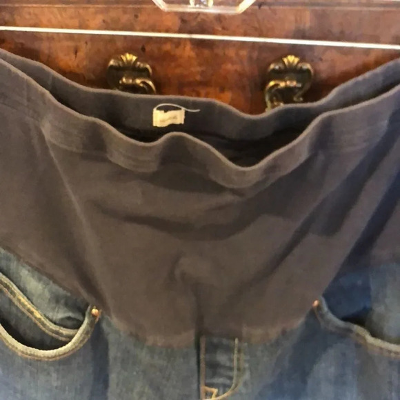 OLD Navy maternity jeans - Picture 3 of 11